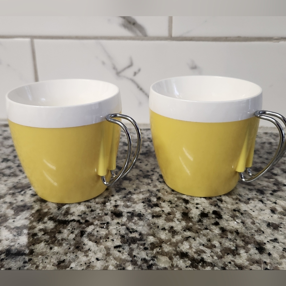 Vintage N.F.C. Thermo-Serv  Plastic 6oz. Coffee Cup Mugs Metal Handle